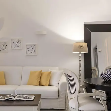 Colours Of Mykonos Luxury Residences & Psarou (Mykonos)